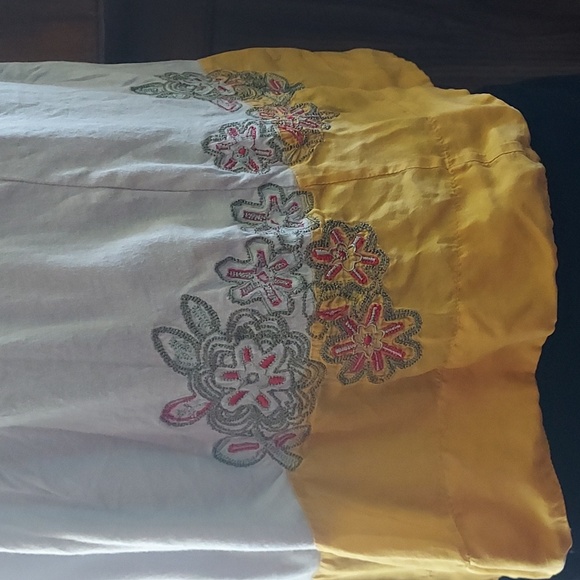 Johnny Was silk embroidered cami - Picture 2 of 6